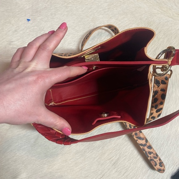 Steve Madden Leopard Print Handbag - Picture 12 of 14